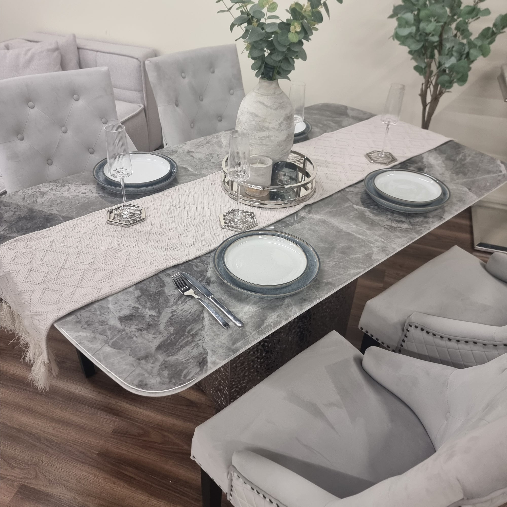 Roma Dining Table