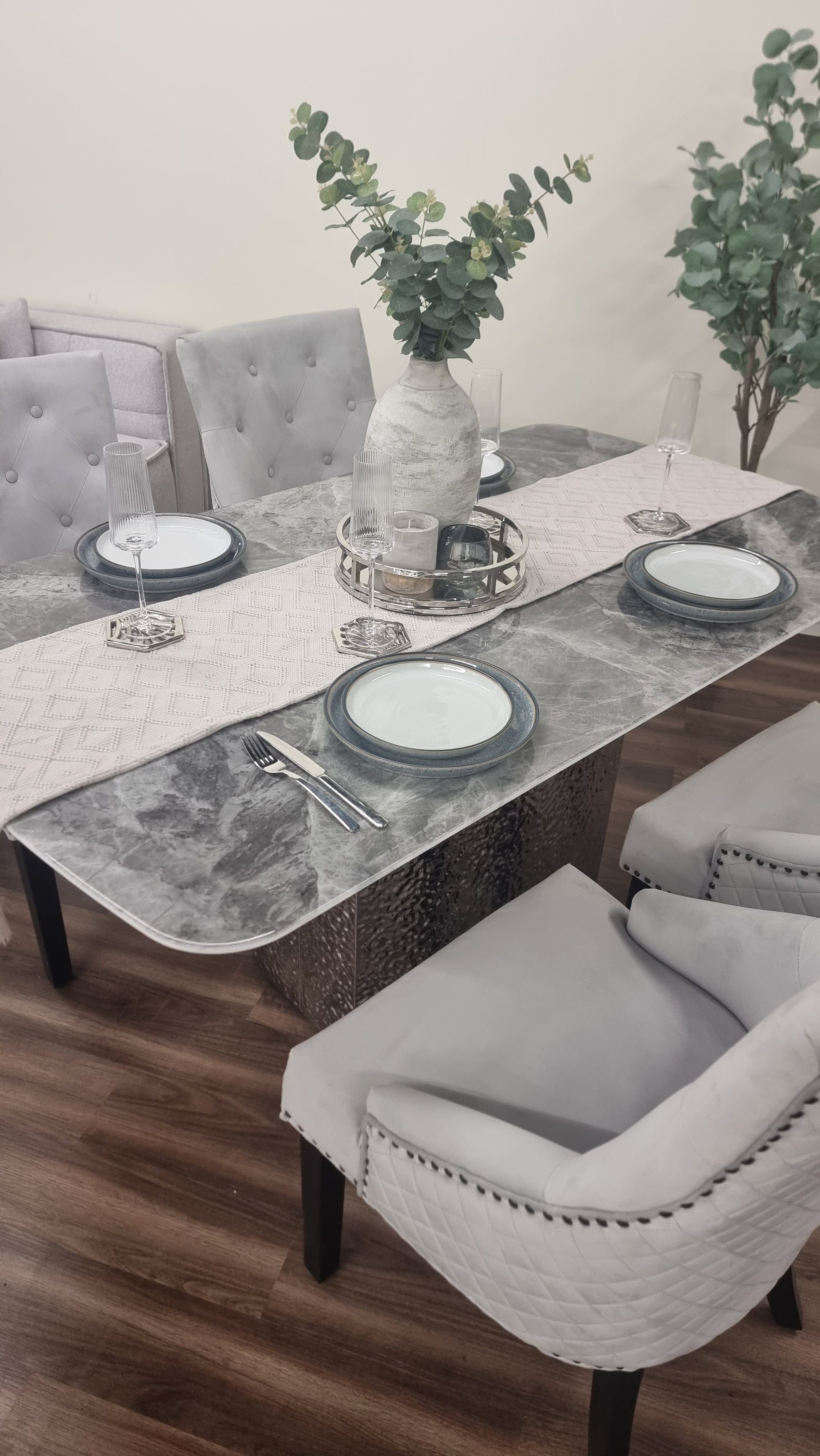 Roma Dining Table