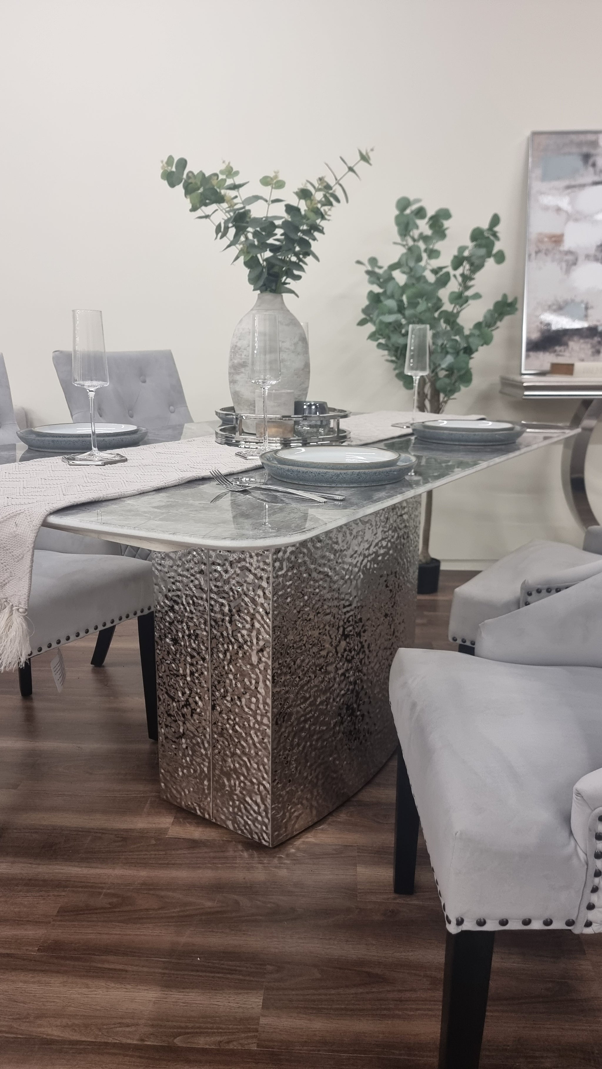 Roma Dining Table