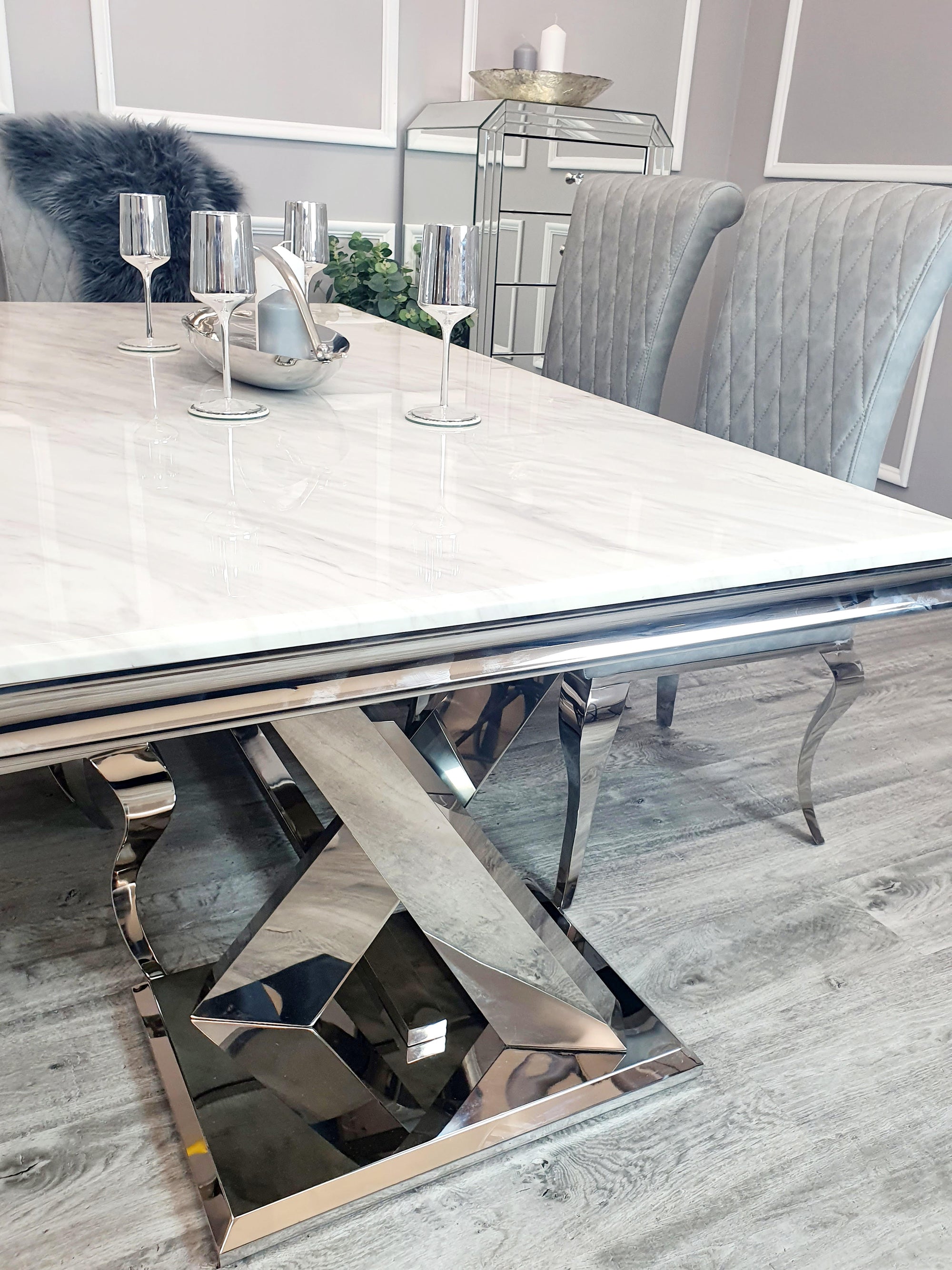 Xavia 1.8 Dining Table